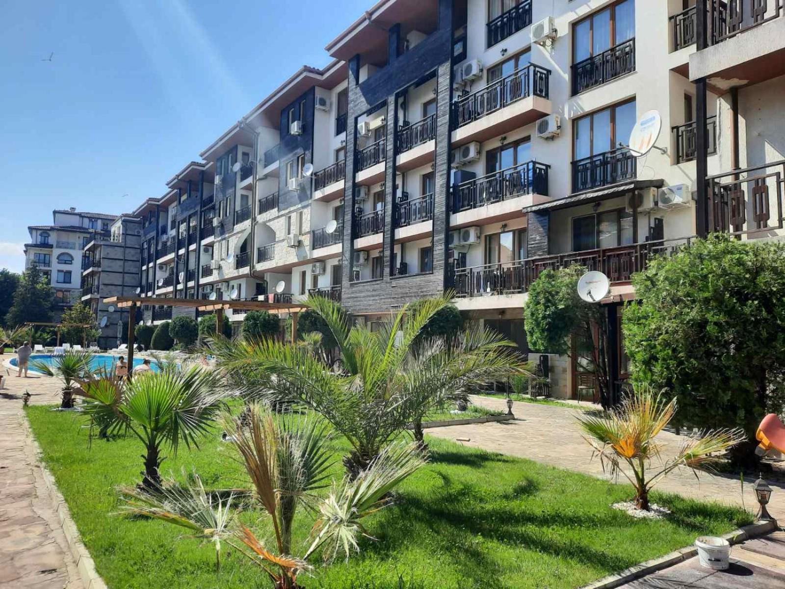Apartamento Апатаменти За Гости Sunshine И Glory Sveti Vlas Exterior foto