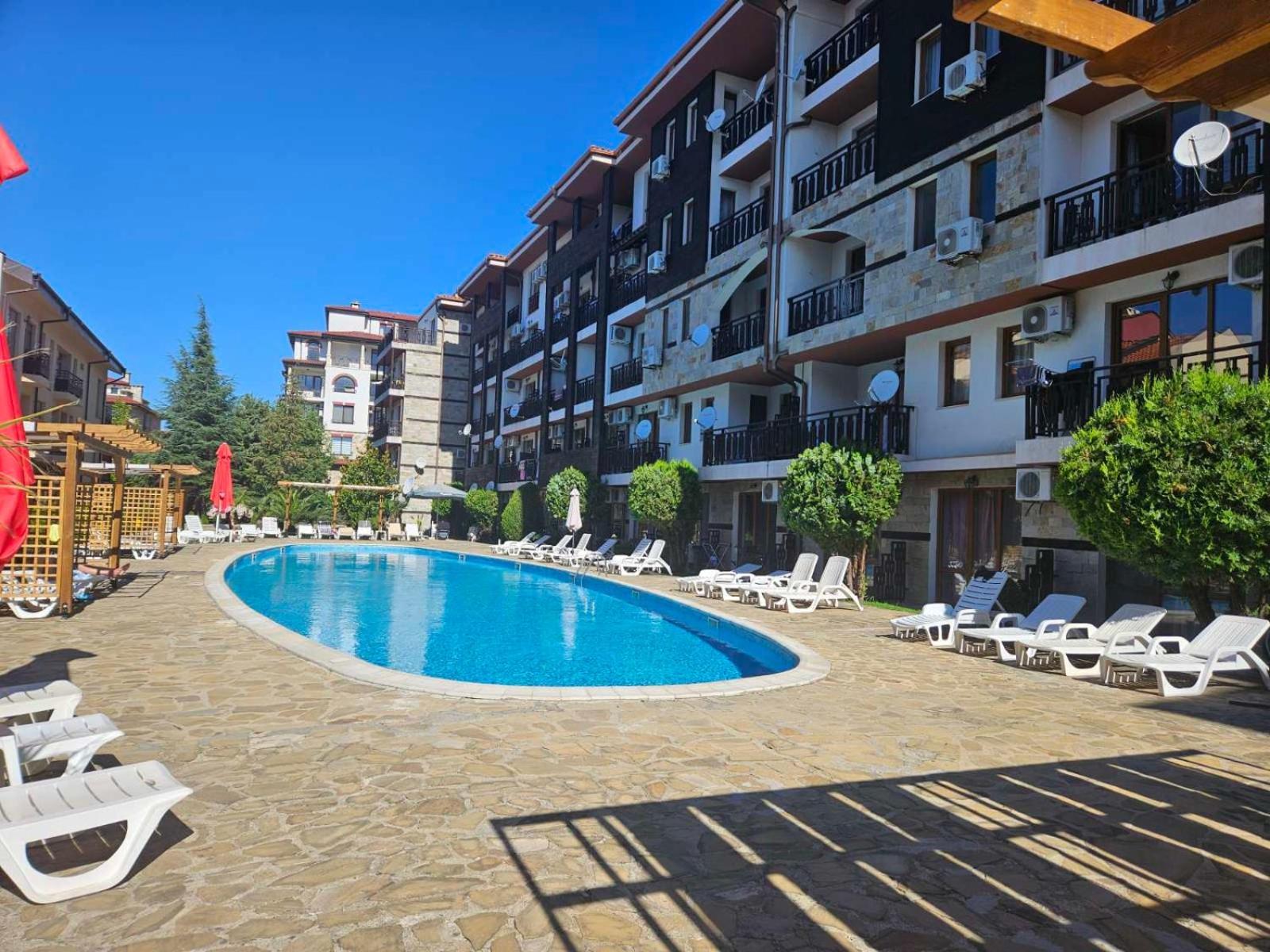 Apartamento Апатаменти За Гости Sunshine И Glory Sveti Vlas Exterior foto