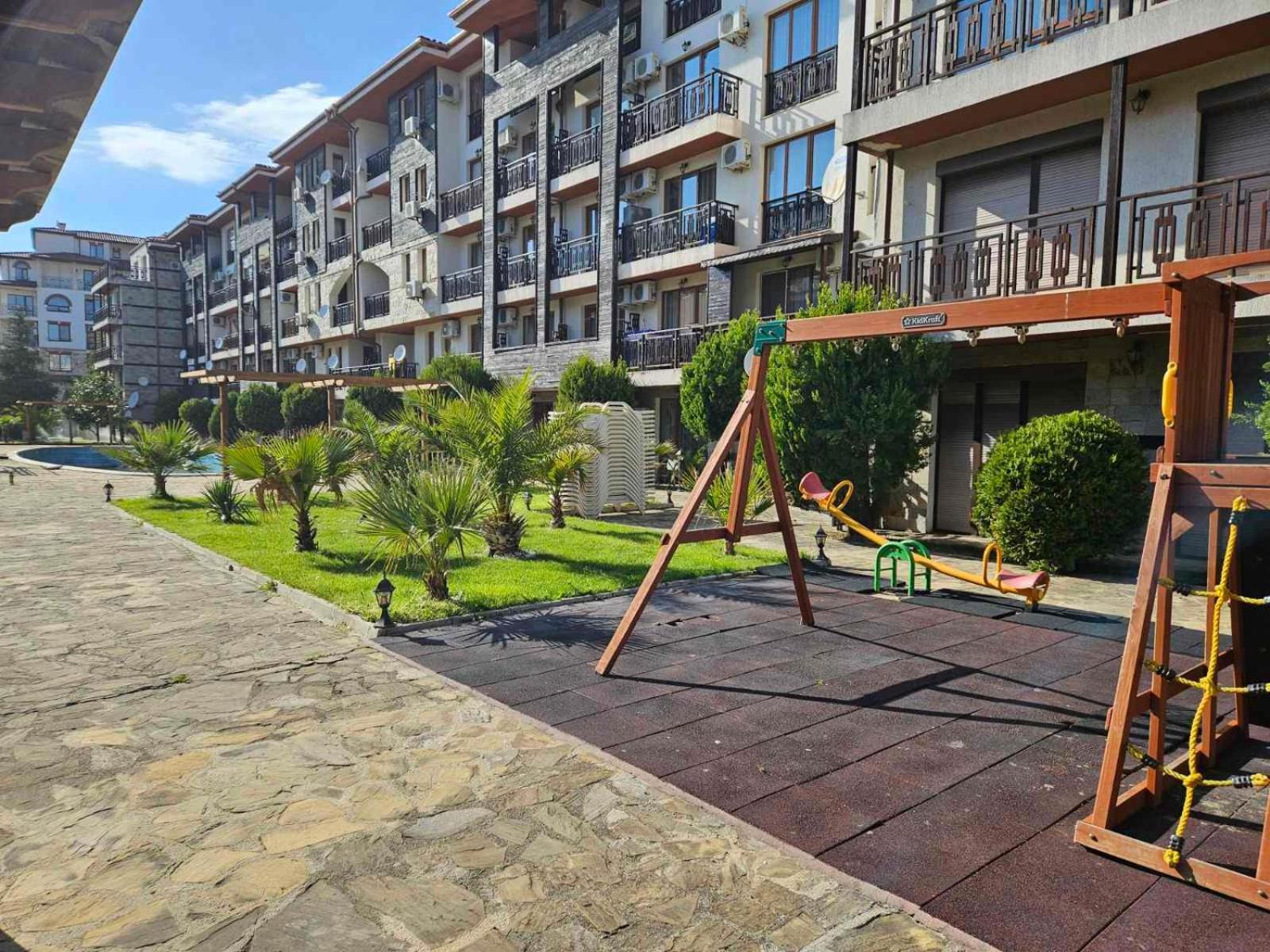 Apartamento Апатаменти За Гости Sunshine И Glory Sveti Vlas Exterior foto